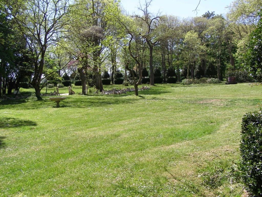 Le Relais Du Silence Chateau Lavail Labastide-dʼAnjou Εξωτερικό φωτογραφία